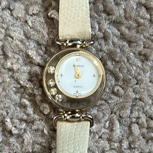 Geneva women’s vintage cream/gold‎ floating crystal adjustable watch